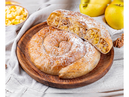 Молдавская плацынта с яблоками и орехами 