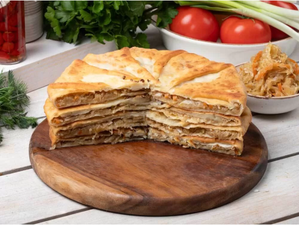 Плацинды жаренные с квашенной капустой