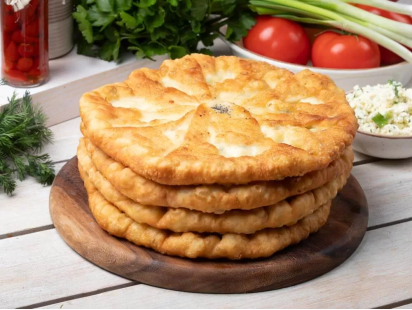 Плацинды жаренные с брынзой и зеленью