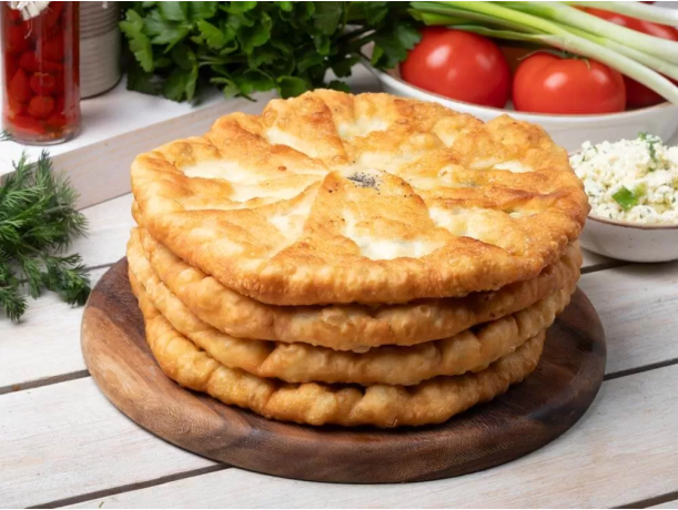 Плацинды жаренные с брынзой и зеленью