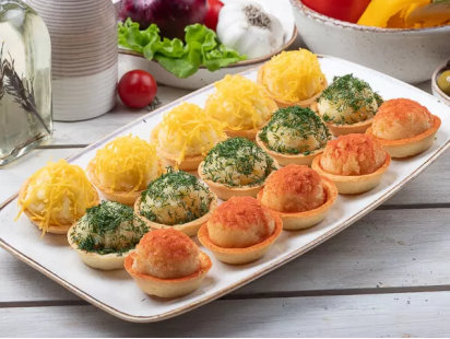 Тарталетки с сырной начинкой и чесноком