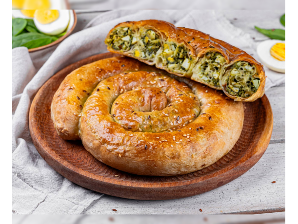 Молдавская плацынта со шпинатом и яйцами