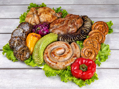 Мясное плато Grand Meat Symphony - Taste of Moldova