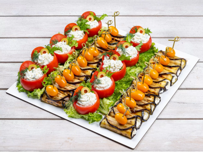 Набор Gourmet Bites помидоры с рикоттой и рулетиками из баклажанов