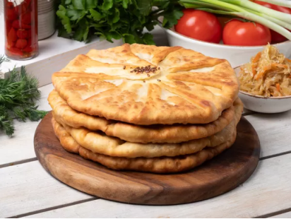 Плацинды на сковороде с квашеной капустой