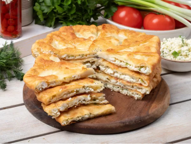  Плацинды на сковороде с творогом и зеленью