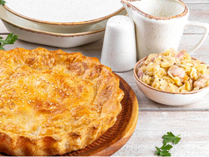 Домняска плацинда с картофелем и куриным мясом