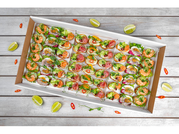 Датский сет закусок «Crostini & Smørrebrød» 56шт