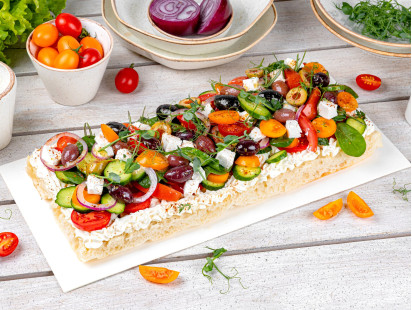 Греческий салат Feta & Olives