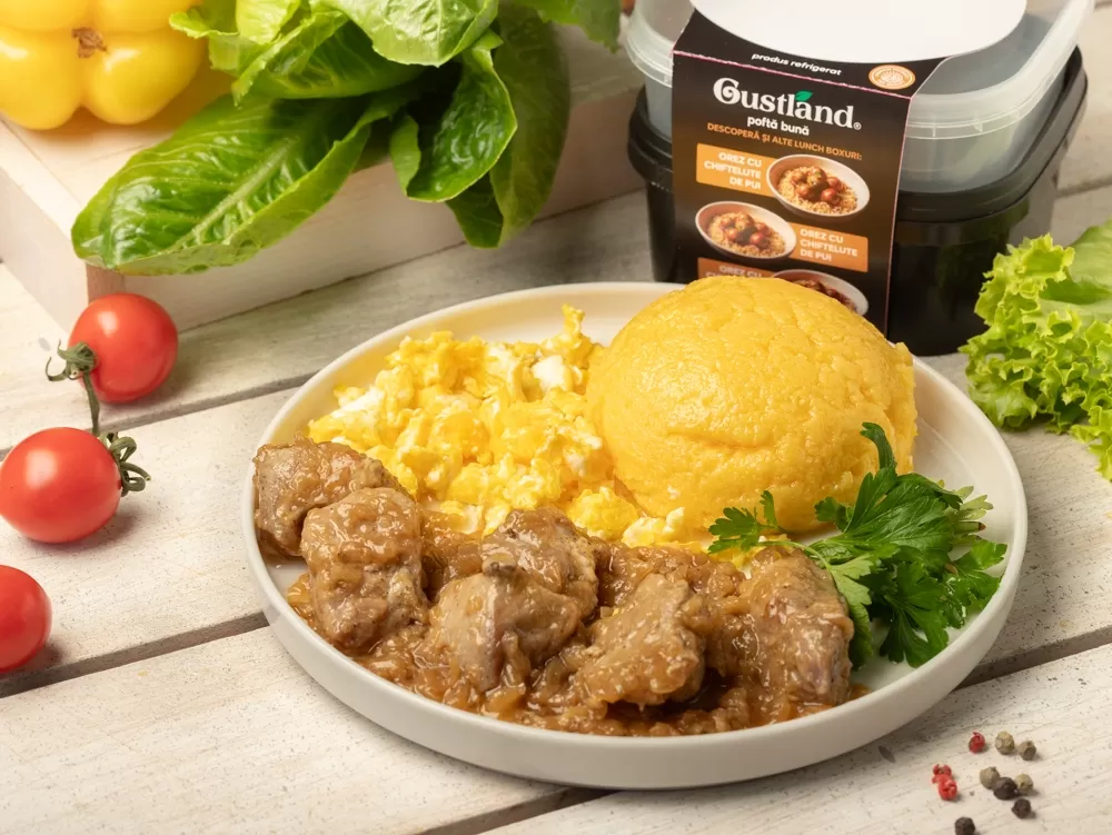 Lunch box Mamaliga cu scrob si tocana de porc 