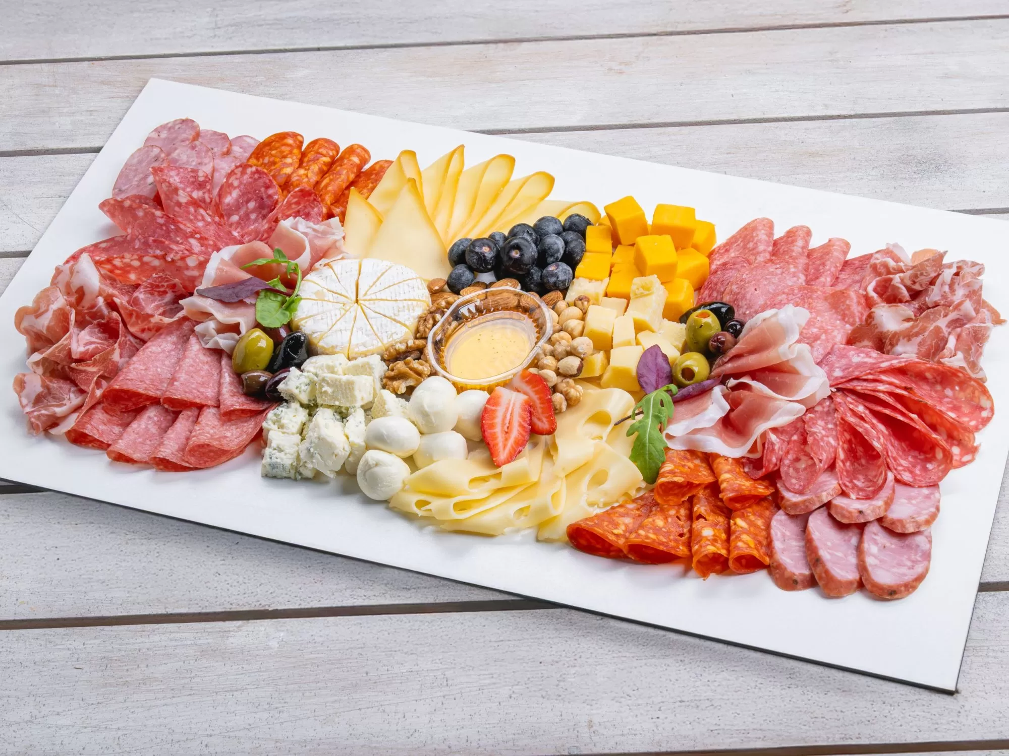 Set de cascaval si salam Deluxe Charcuterie Box