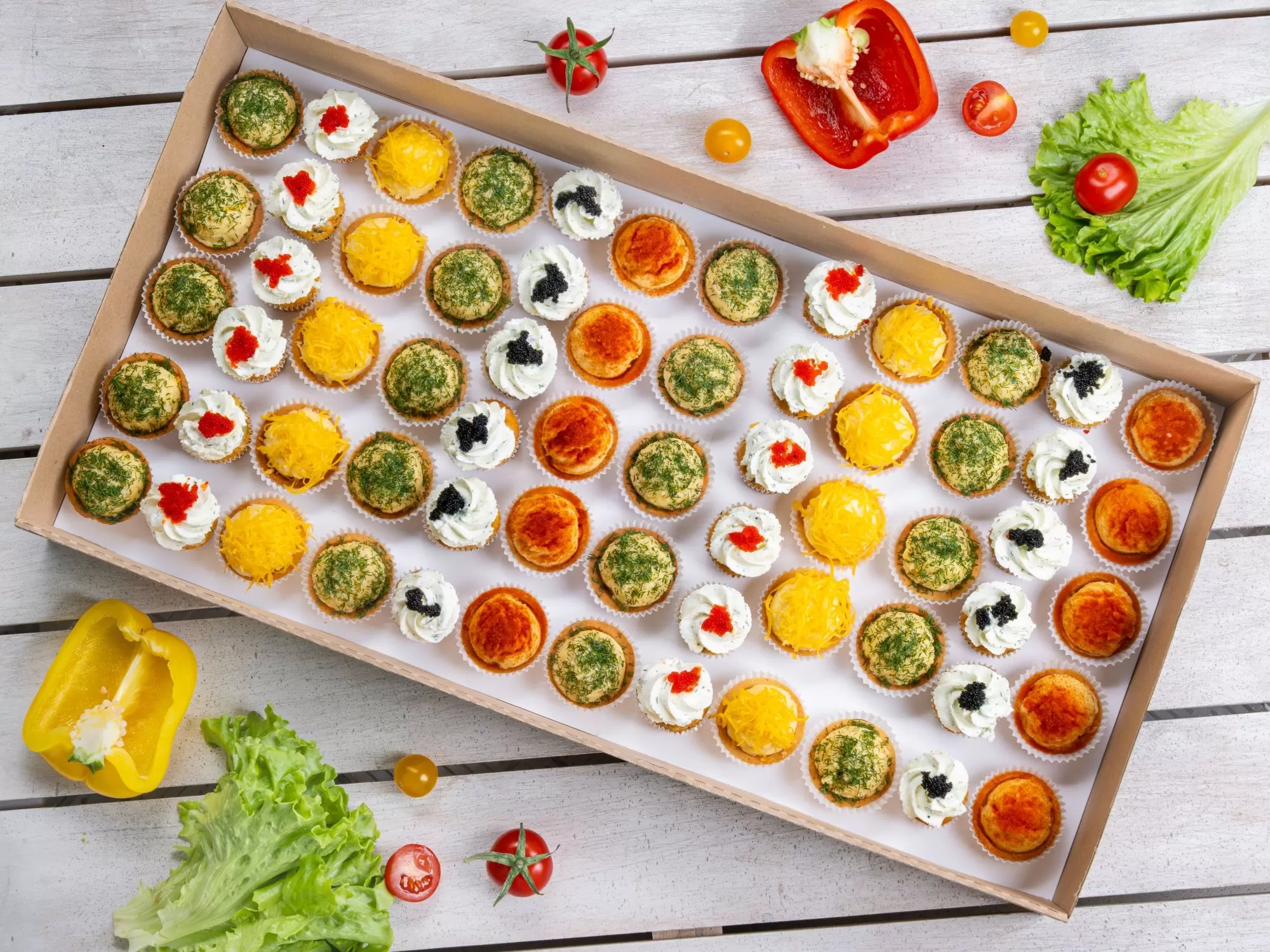 Set de mini-tarte si briose Festive Box