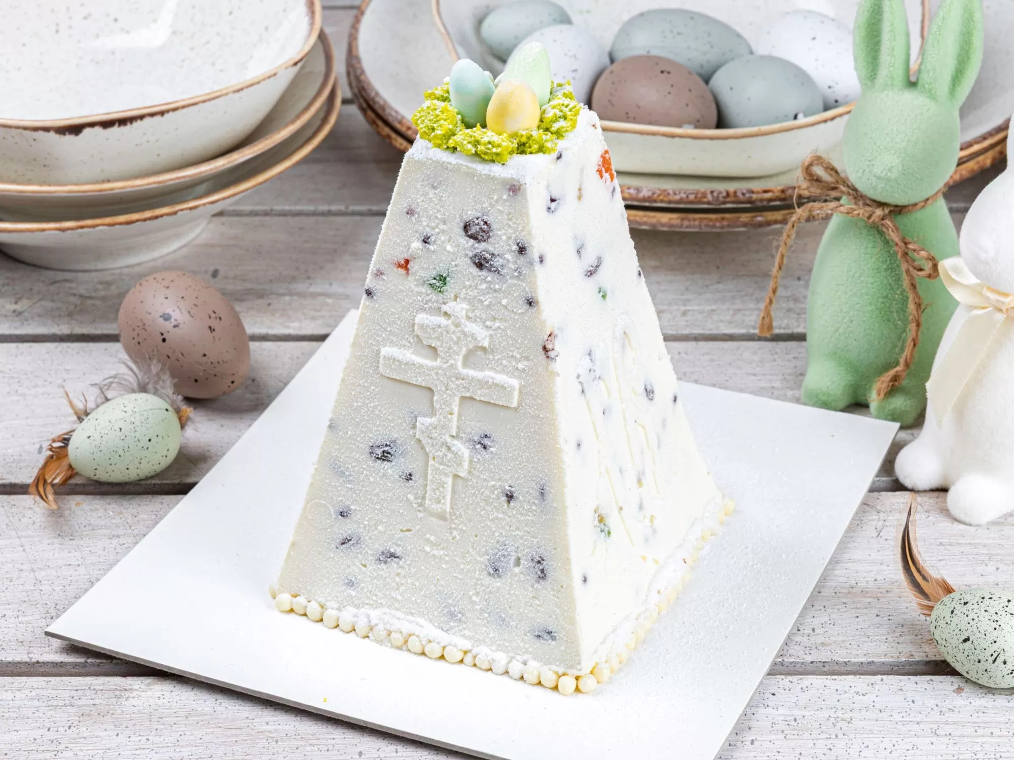 Desert Pasca din brânză dulce cu fructe confiate