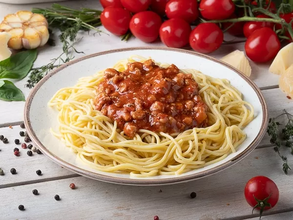 Paste Bolognese cu carne de pui