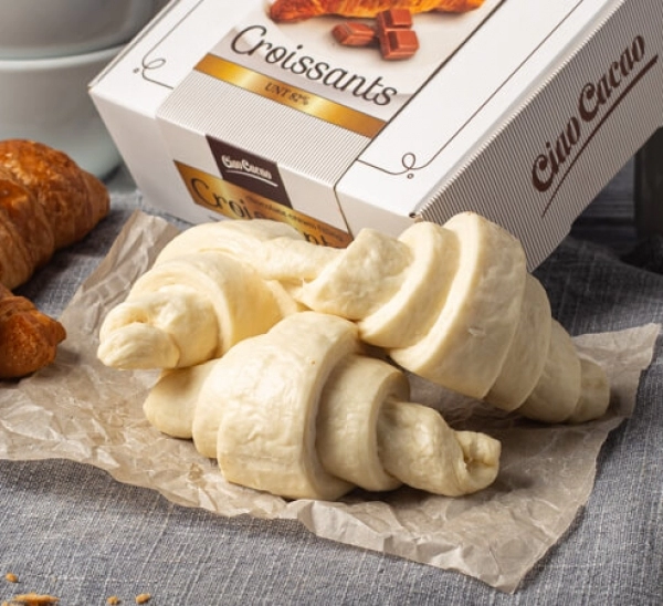 Croissant cu crema de ciocolata